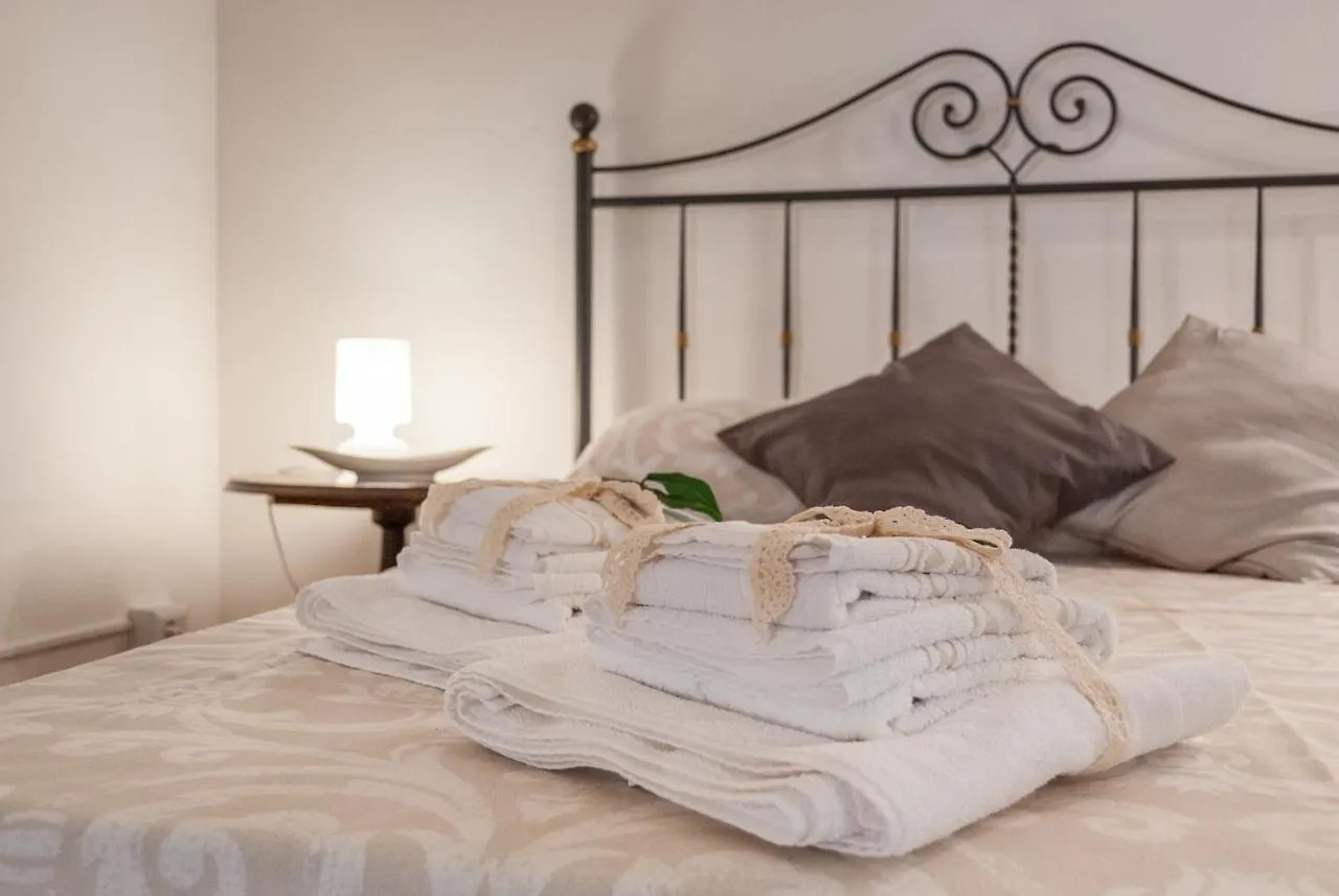 Casa Valente Hotel Lecce 0*,  Italy