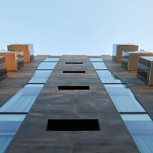 Glass House - Smart & Parking Lecce