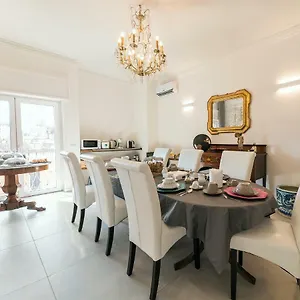 Le Caruse Guest house